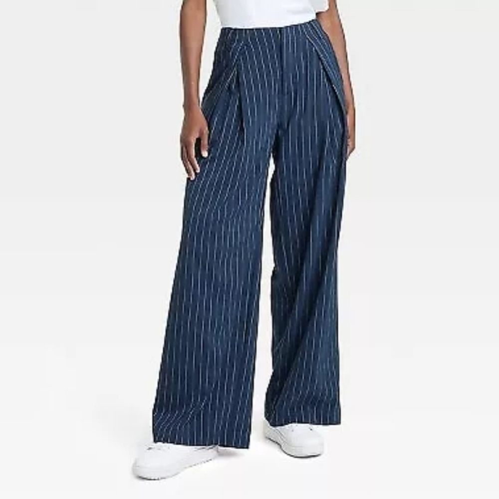COPY - Women's High-Rise Wide Leg Pleated Front Trousers - A New Day - Size is …